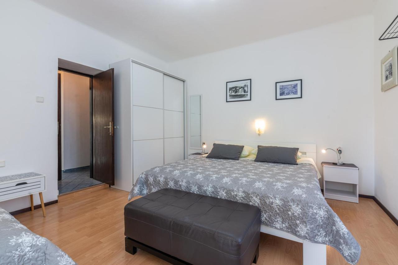 Apartment Luiza With Terrace Baška Zewnętrze zdjęcie
